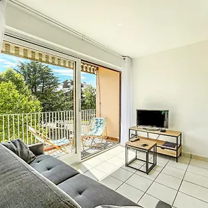 Appartement T2 Avec Balcon Aménagé Proche Centre